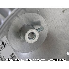 701862901 product photo Image 2 M