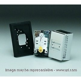 Honeywell T4039M 1004 Fan Coil Thermostat *****NEW